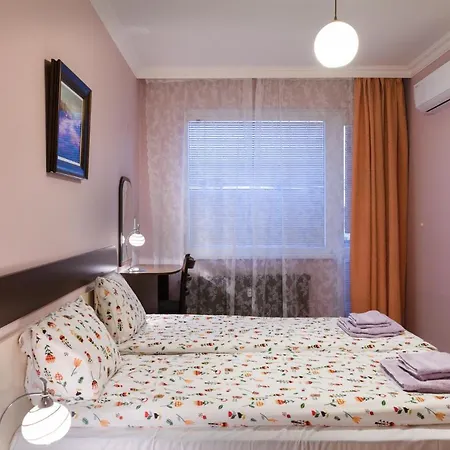 The Viewer - 2br Sofía